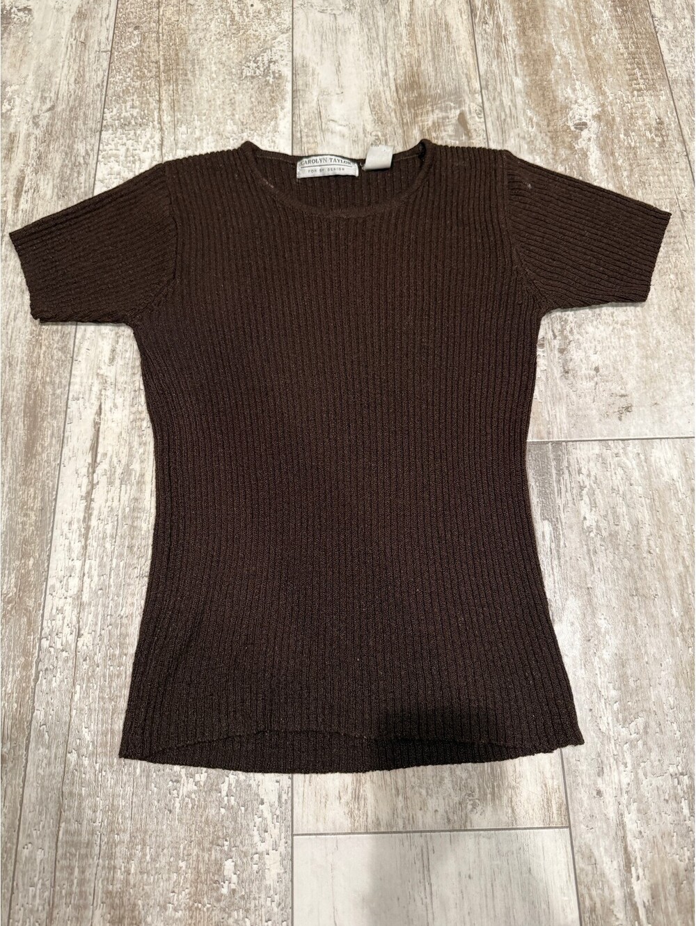 Carolyn Taylor S Brown Ribbed Knit Short Sleeve Top